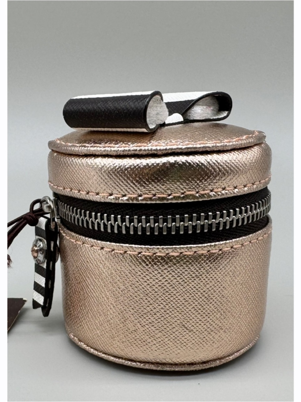 Henri Bendel Mini Ring Box Metallic Rose Gold Jewelry Case Striped Zip NWT - Picture 2 of 8